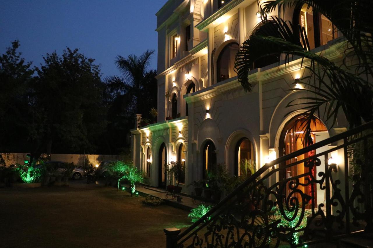 Hotel Pushap Palace Patiāla Esterno foto