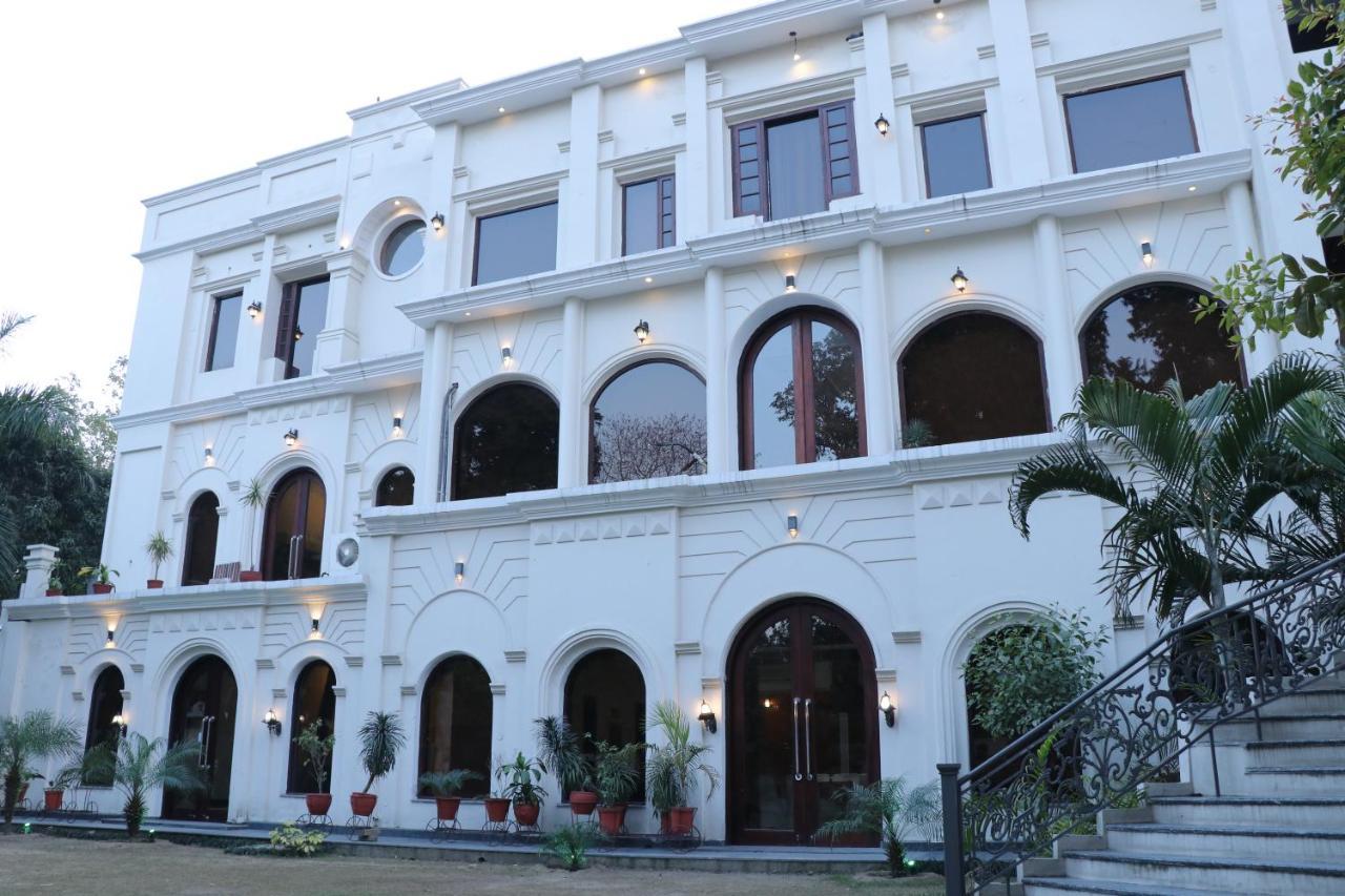 Hotel Pushap Palace Patiāla Esterno foto
